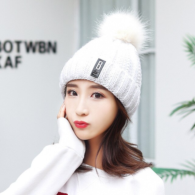Winter Hat Womens Beanie Hats Thick Warm Skullies Winter Knitted Women Hat Letter Bonnet Beanie Cap Outdoor Riding Hat Scarf Set