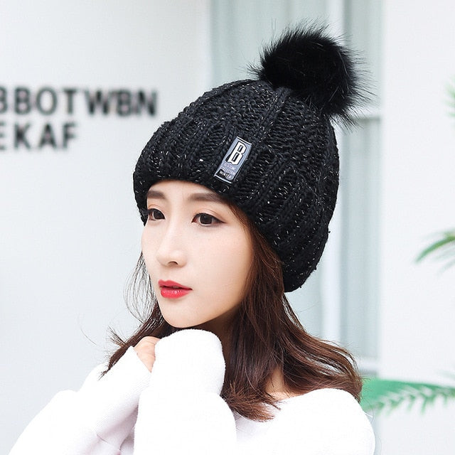 Winter Hat Womens Beanie Hats Thick Warm Skullies Winter Knitted Women Hat Letter Bonnet Beanie Cap Outdoor Riding Hat Scarf Set