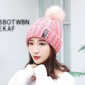 Winter Hat Womens Beanie Hats Thick Warm Skullies Winter Knitted Women Hat Letter Bonnet Beanie Cap Outdoor Riding Hat Scarf Set