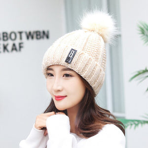 Winter Hat Womens Beanie Hats Thick Warm Skullies Winter Knitted Women Hat Letter Bonnet Beanie Cap Outdoor Riding Hat Scarf Set